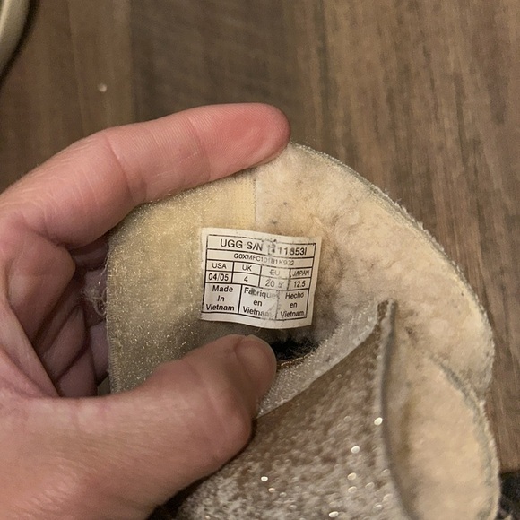 UGG Baby Gold Glitter Boots Size 4/5 - Picture 7 of 8